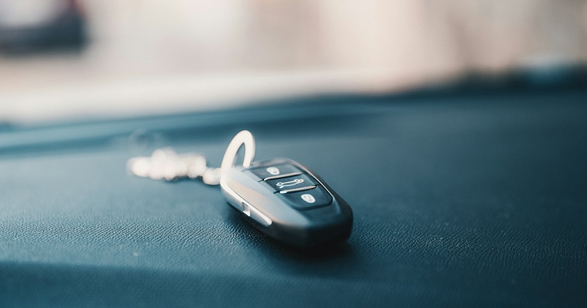Illustration of a car on a dark gold background
